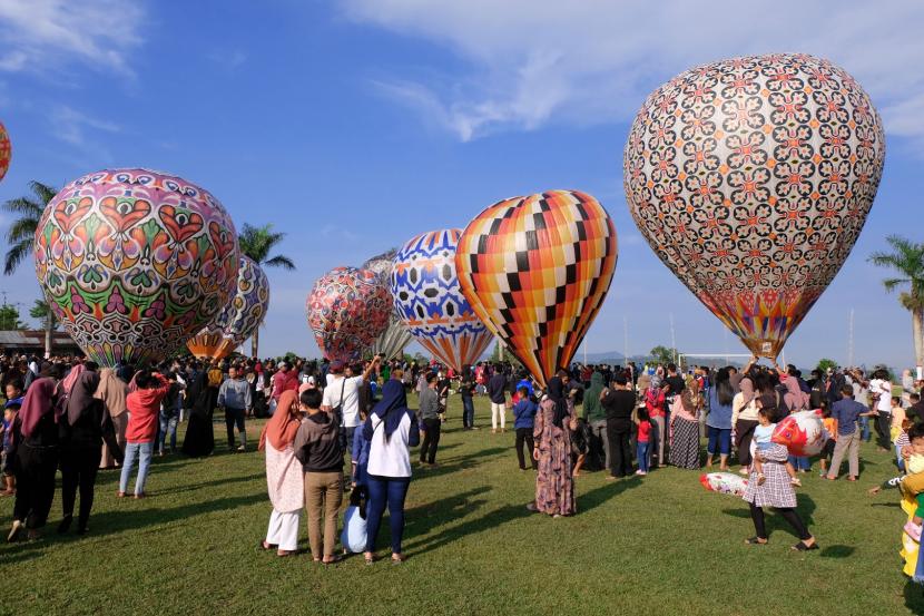 Detail Balon Udara Gambar Nomer 30