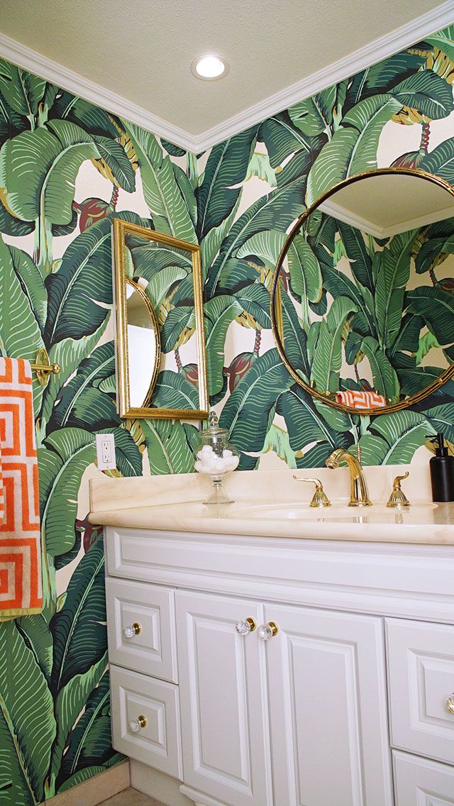 Detail Banana Leaf Wallpaper Bathroom Nomer 2