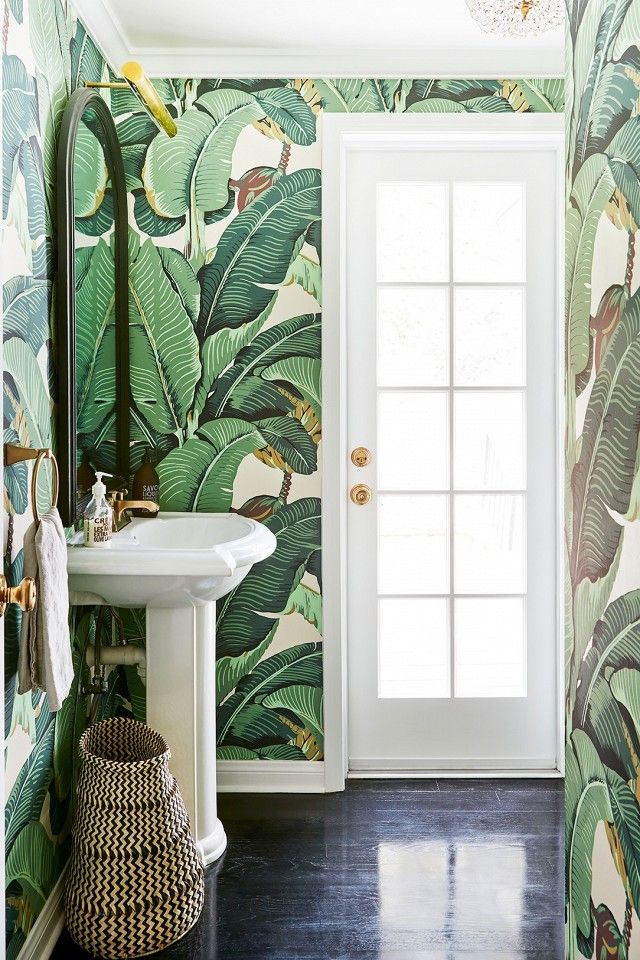 Detail Banana Leaf Wallpaper Bathroom Nomer 4