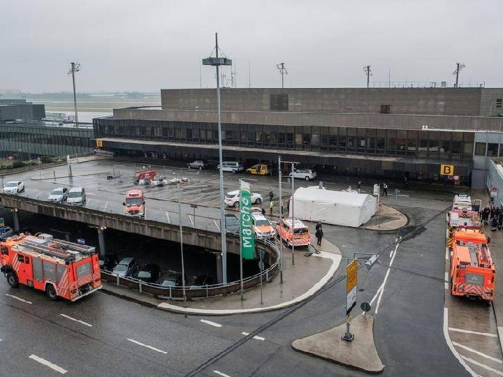 Detail Bandara Di Jerman Nomer 14