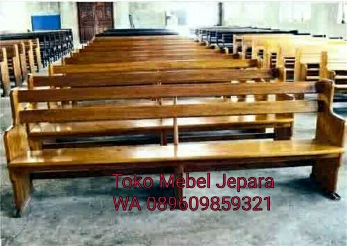 Detail Bangku Gereja Katolik Nomer 18