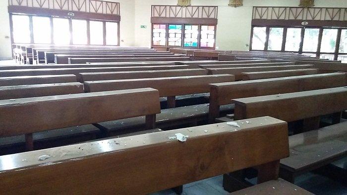 Detail Bangku Gereja Katolik Nomer 51