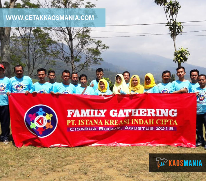 Detail Banner Family Gathering Keren Nomer 19