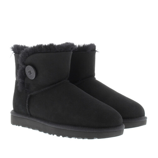 Detail Ugg Mit Kette Nomer 7