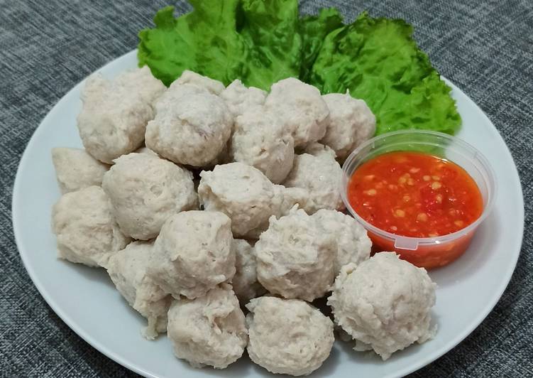 Detail Foto Bakso Ayam Nomer 23