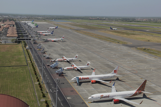 Detail Foto Bandara Juanda Sby Nomer 33