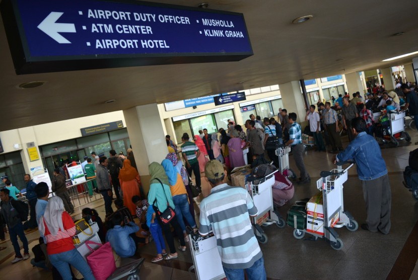 Detail Foto Bandara Surabaya Nomer 32