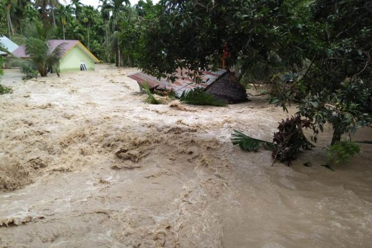 Detail Foto Banjir Bandang Nomer 5