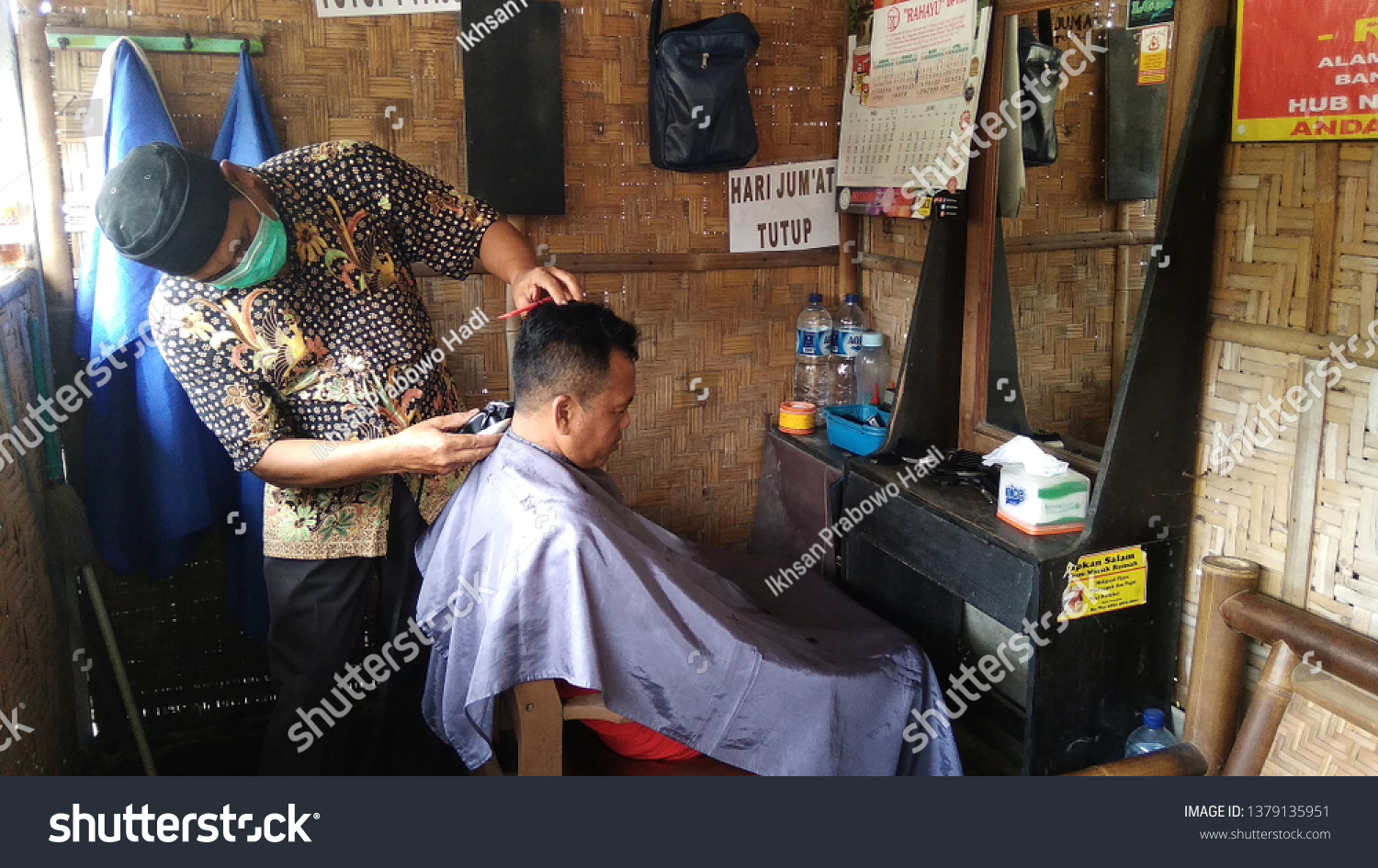 Detail Foto Barbershop Indonesia Nomer 39