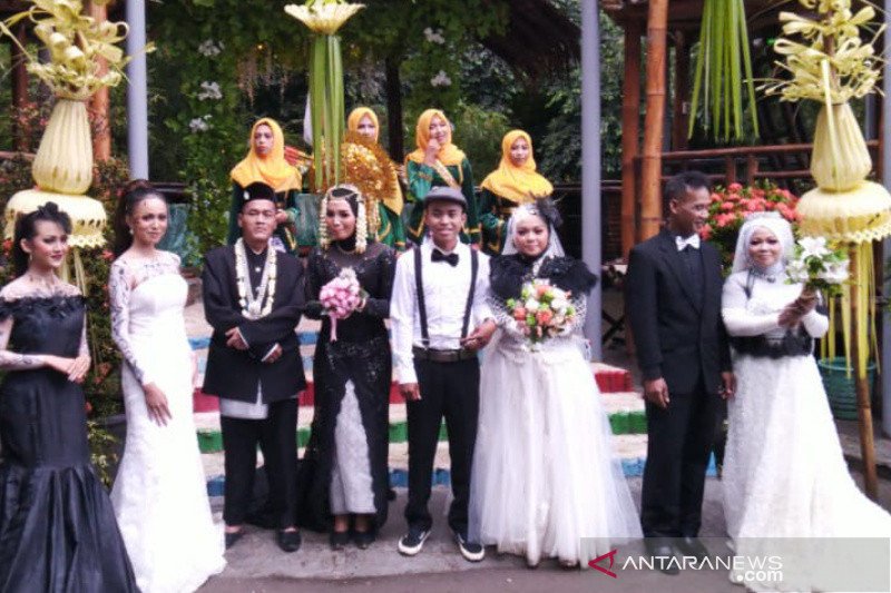 Detail Foto Bareng Pengantin Nomer 44