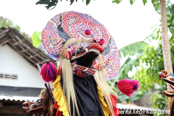 Detail Foto Barongan Kediri Nomer 6