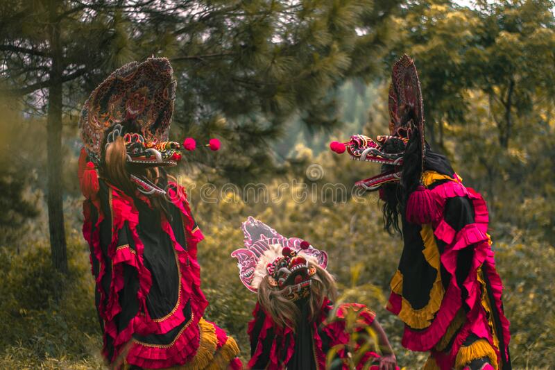 Detail Foto Barongan Keren Nomer 20