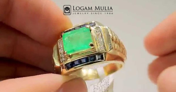 Detail Foto Batu Zamrud Nomer 33