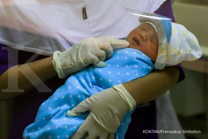 Detail Foto Bayi Baru Lahir Di Rumah Sakit Nomer 3