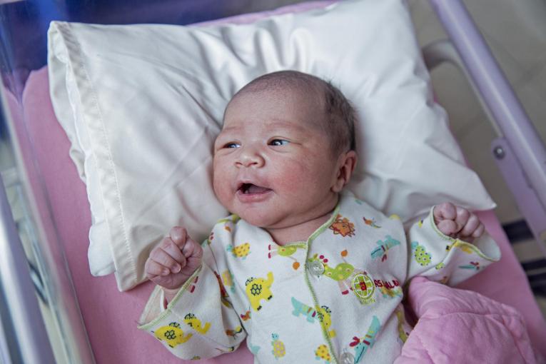 Foto Bayi Baru Lahir Indonesia - KibrisPDR
