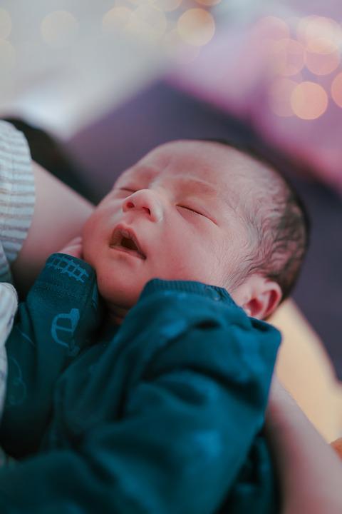 Detail Foto Bayi Baru Lahir Laki Laki Nomer 8