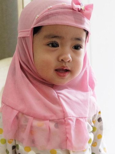 Detail Foto Bayi Berjilbab Nomer 27