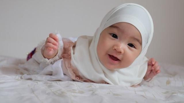 Detail Foto Bayi Cewe Nomer 2