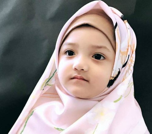 Detail Foto Bayi Imut Berkerudung Nomer 23