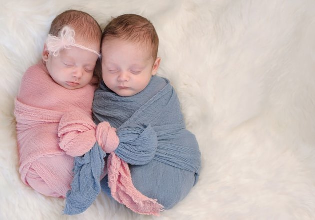 Detail Foto Bayi Kembar Laki Laki Dan Perempuan Lucu Nomer 5