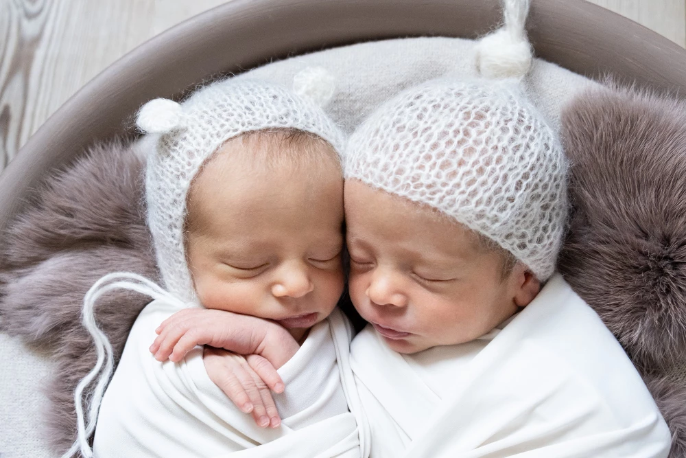 Detail Foto Bayi Kembar Laki Laki Dan Perempuan Lucu Nomer 48