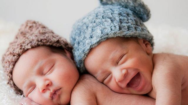 Detail Foto Bayi Kembar Laki Laki Lucu Nomer 25