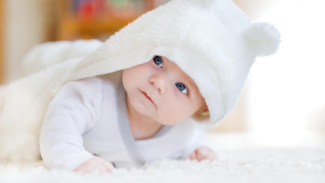 Detail Foto Bayi Laki Laki Lucu Nomer 4