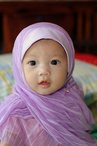 Detail Foto Bayi Lucu Berjilbab Nomer 42