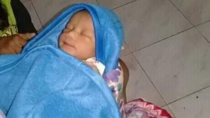 Detail Foto Bayi Lucu Laki Laki Nomer 25