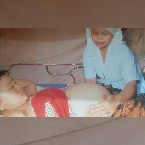 Detail Foto Bayi Mati Nomer 35