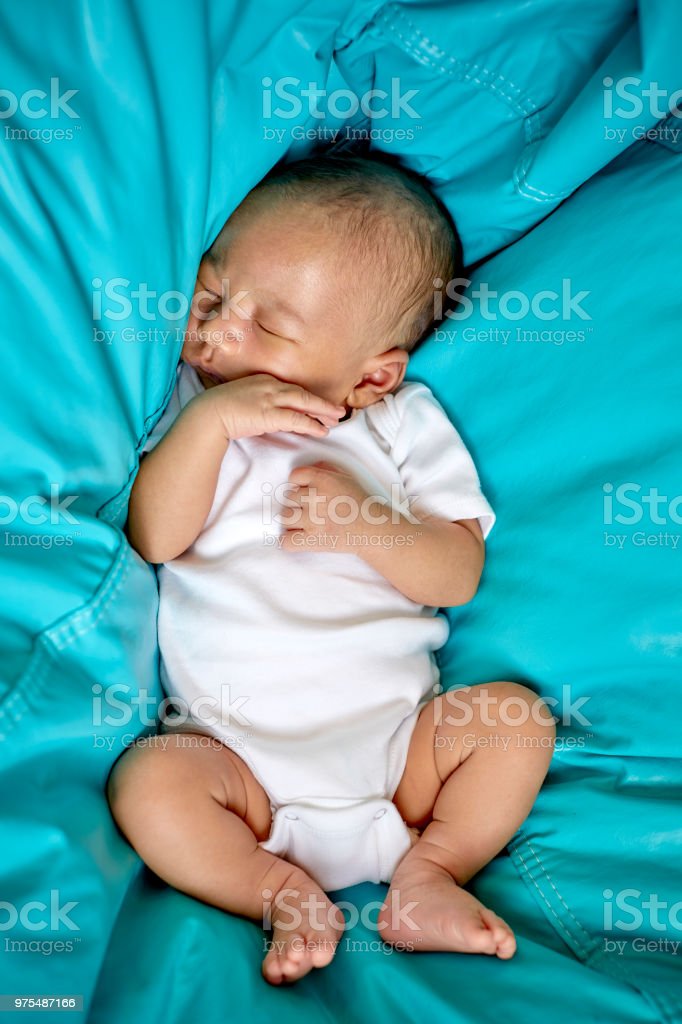 Detail Foto Bayi Tidur Lucu Nomer 49