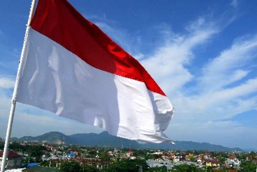 Detail Foto Bendera Indonesia Berkibar Nomer 20