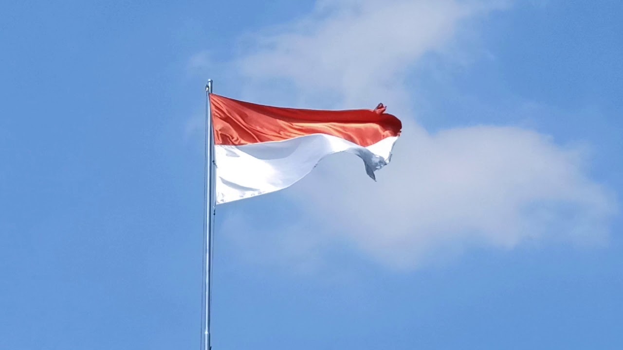 Detail Foto Bendera Indonesia Berkibar Nomer 25