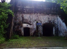 Detail Foto Benteng Pendem Cilacap Nomer 44