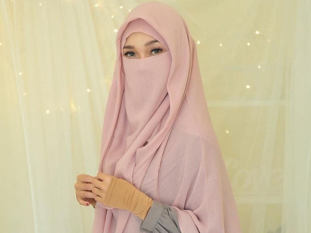 Detail Foto Berhijab Cadar Nomer 19