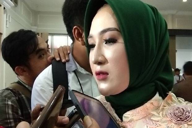 Detail Foto Bidan Cantik Nomer 14