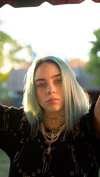 Detail Foto Billie Eilish Hd Nomer 32