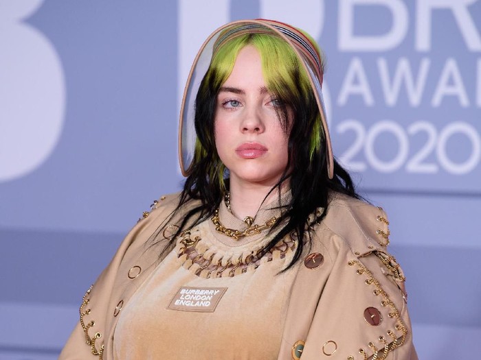 Detail Foto Billie Eilish Keren Nomer 10