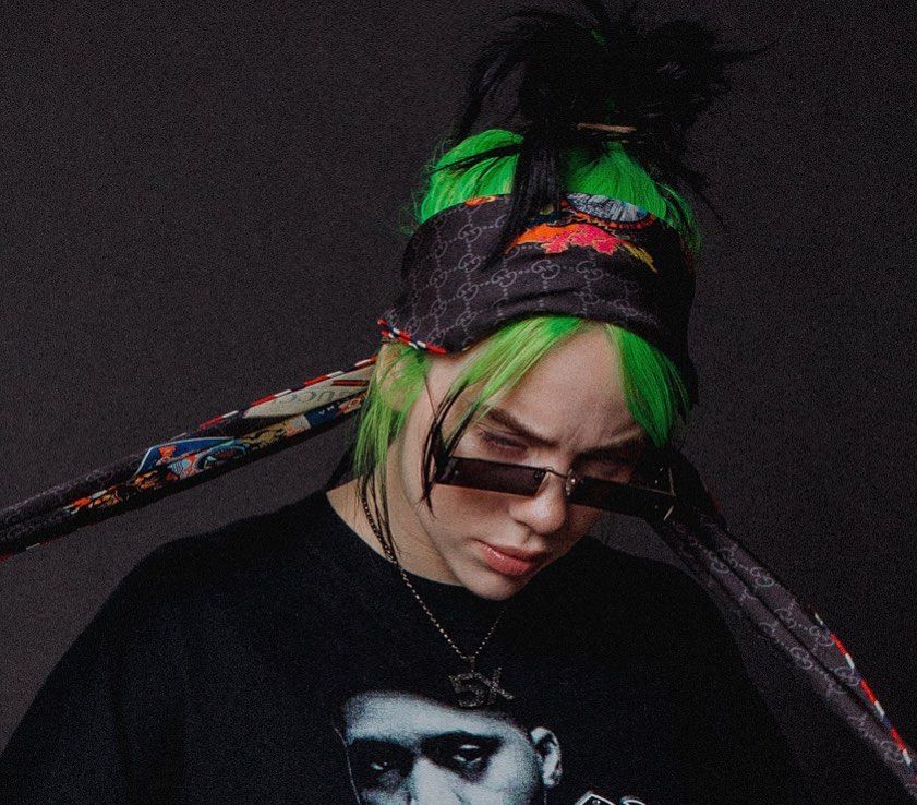 Detail Foto Billie Eilish Keren Nomer 14