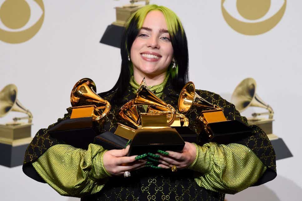 Detail Foto Billie Eilish Keren Nomer 29