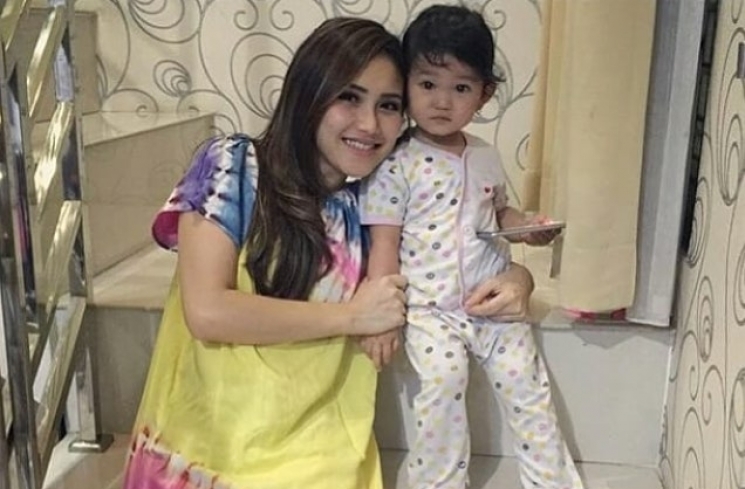 Detail Foto Bilqis Anak Ayu Ting Ting Nomer 52