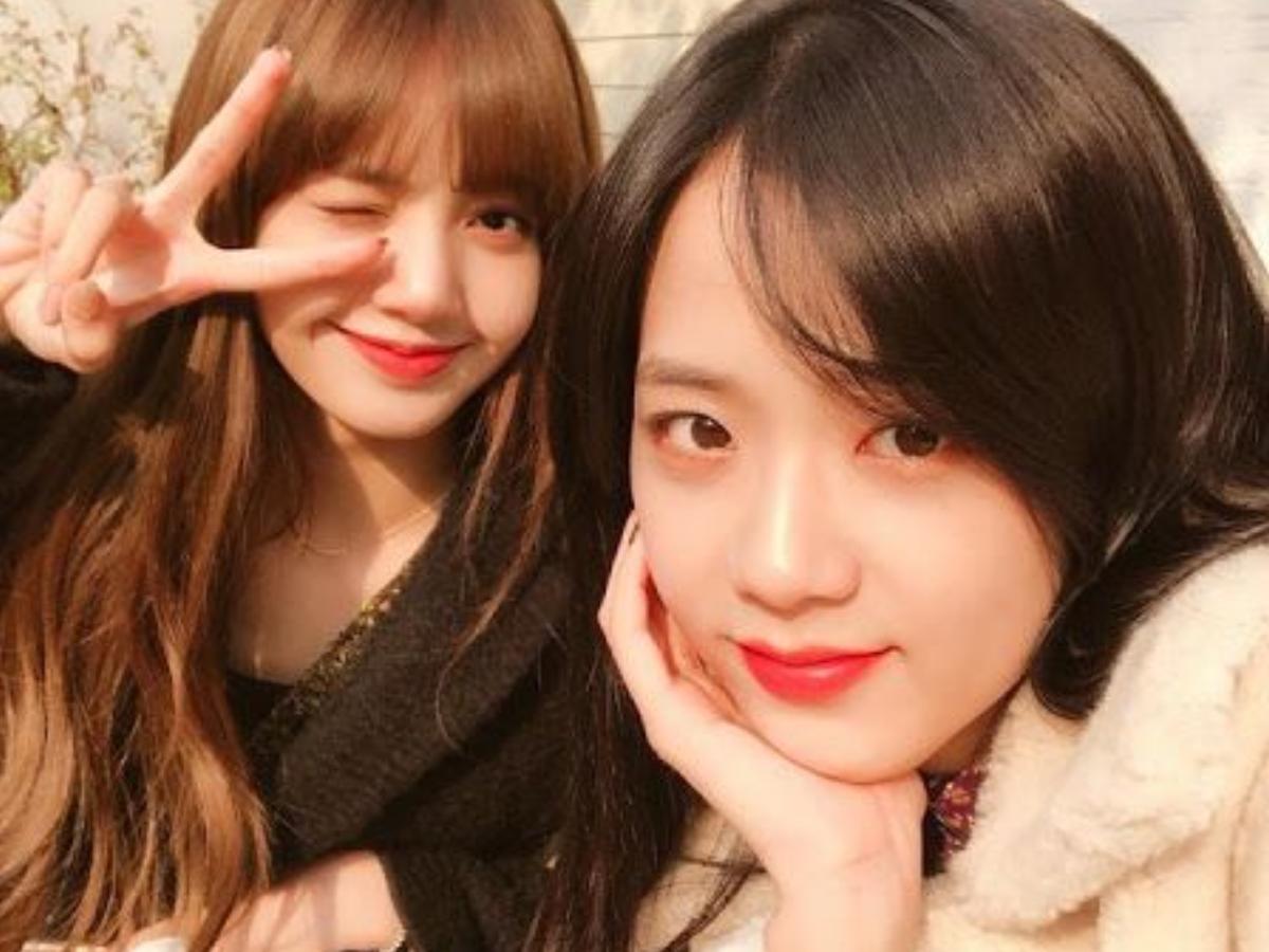 Foto Blackpink Lisa Dan Jisoo - KibrisPDR