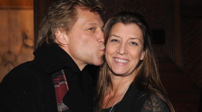 Detail Foto Bon Jovi Dan Istri Nomer 10