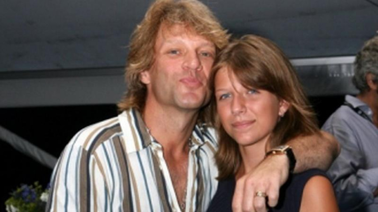 Detail Foto Bon Jovi Dan Istri Nomer 41