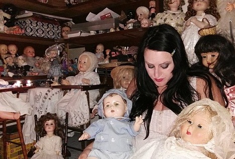 Detail Foto Boneka Hantu Nomer 31