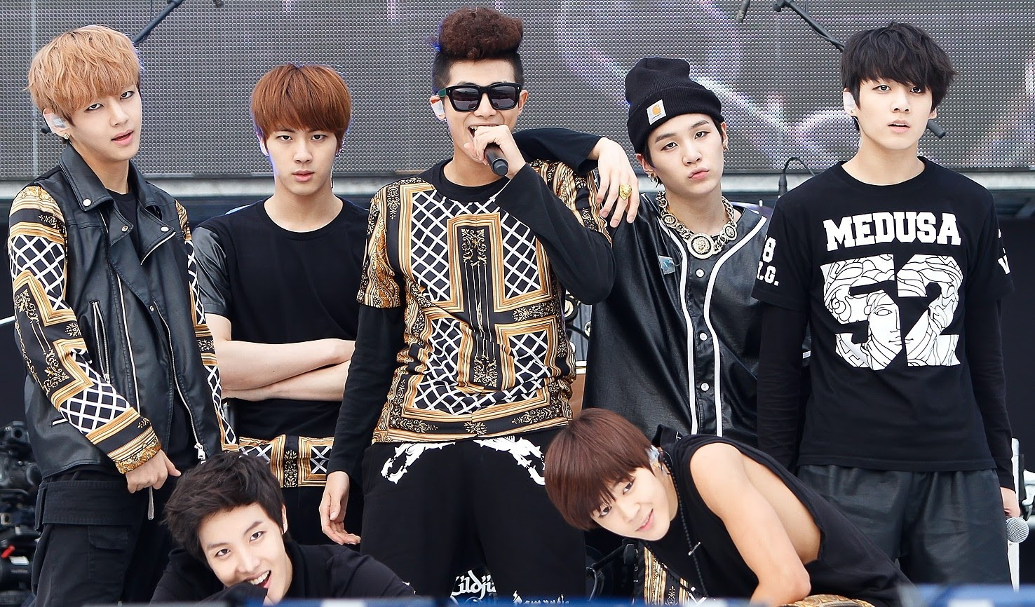 Detail Foto Bts Awal Debut Nomer 19