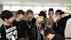 Detail Foto Bts Awal Debut Nomer 23