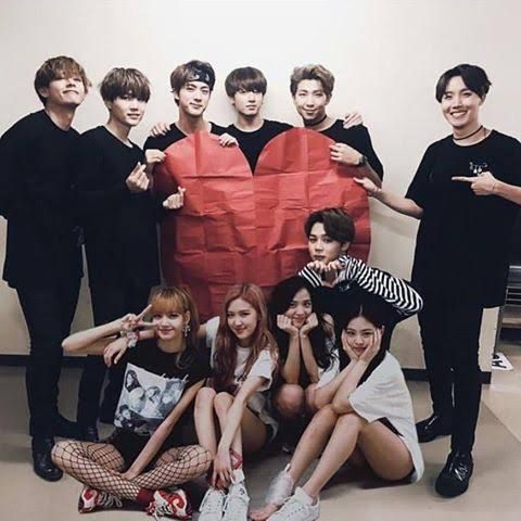 Foto Bts Dan Blackpink - KibrisPDR