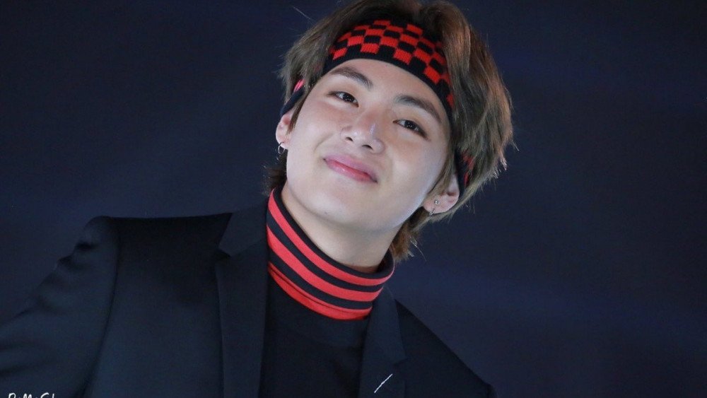 Detail Foto Bts Kim Taehyung Nomer 12