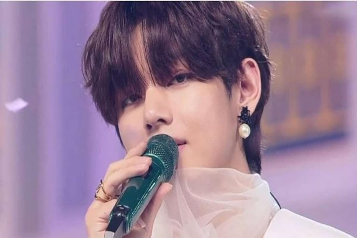 Detail Foto Bts Kim Taehyung Nomer 40